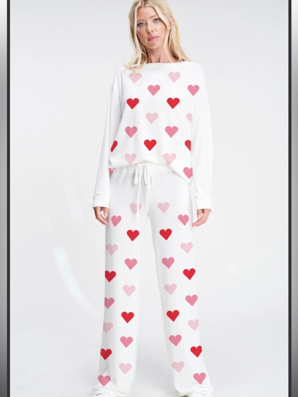Women’s Heart-Print White Pajama Set in Pink & Red